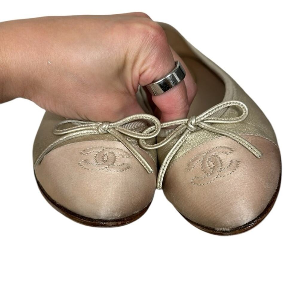 Chanel metallic golden leather CC satin cap toe ballerina ballet flats 36 - Picture 10 of 13